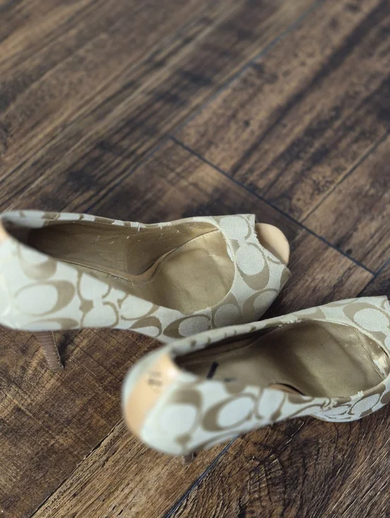 Coach Aldis peep-toe stiletto heels featuring the brand's signature Sz 6.5 - Picture 5 of 8